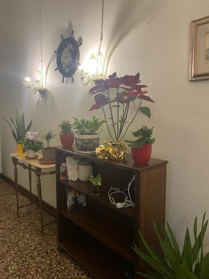 Rosa Apartment Венеция Экстерьер фото