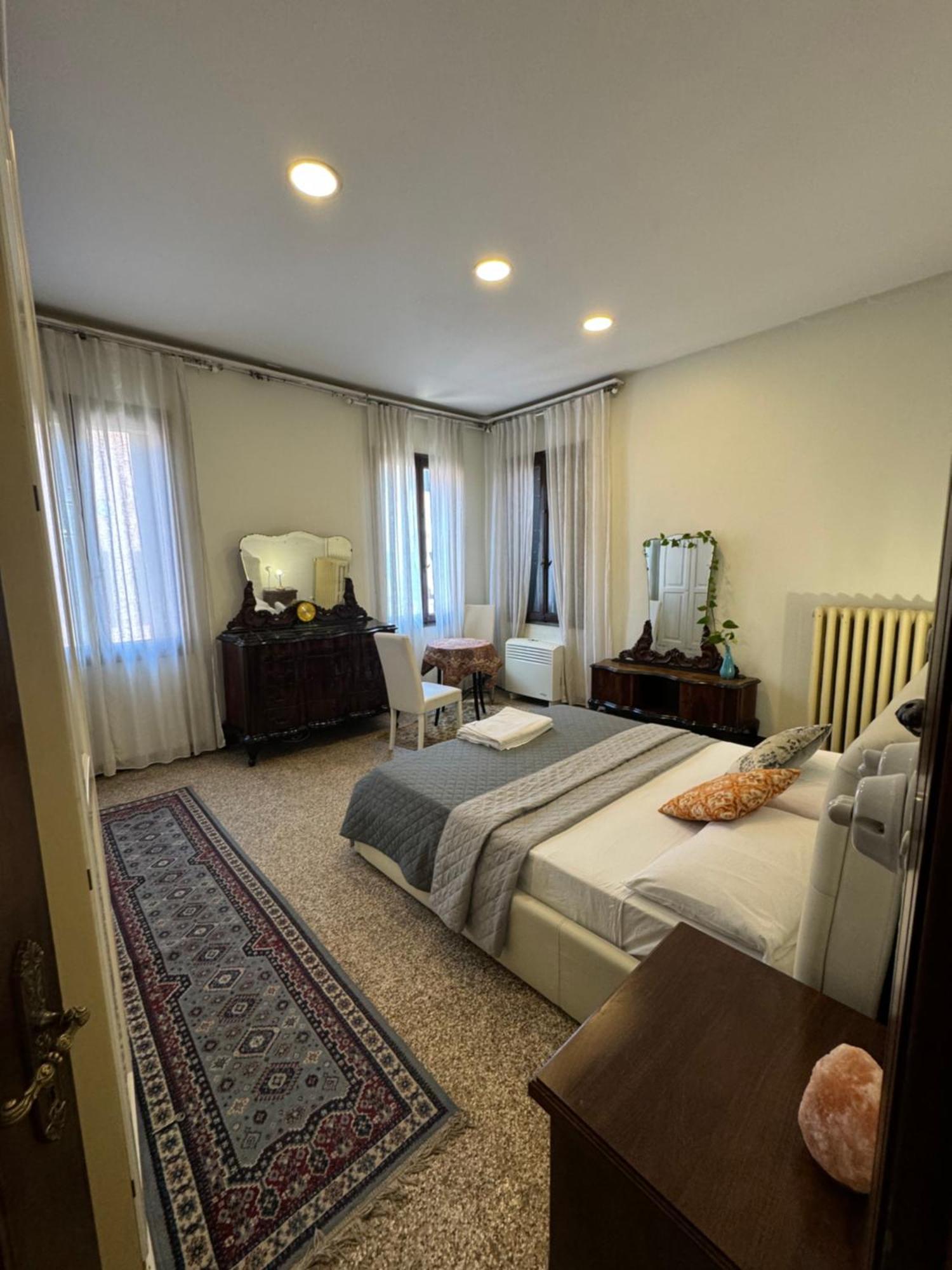 Rosa Apartment Венеция Экстерьер фото